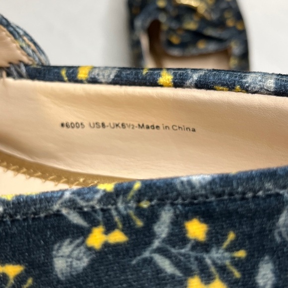 CAbi Carnaby Navy Floral Velvet Loafers style 6005 size 8 - Picture 7 of 9